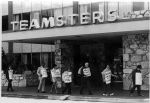 (3179) An Anti-Teamster demonstration in Los Angeles